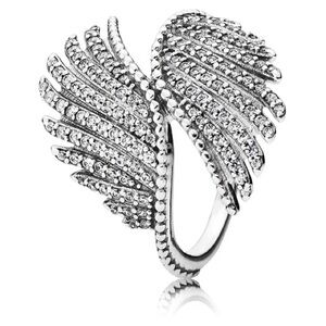Pandora Majestic Feathers Ring